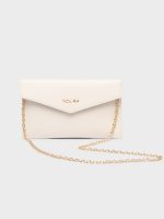 Aggelina Ivory Nolah